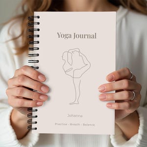 Yoga Journal Spiralbindung, personalisiertes Yoga Tagebuch, minimalistisches Notizbuch für Achtsamkeit & Balance, Journal mit Namen image 1