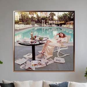 Duty Free Usa Faye Dunaway Oscar Ennui Vintage Framed Art - Beverly Hills Hotel Pool Los Angeles Wall Art Photo Decor