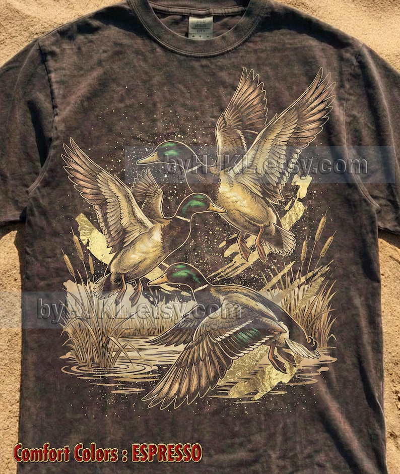 Mallard Ducks, Waterfowl Hunting, Retro Wildlife, Vintage Nature, Flying Birds, Marshland, Golden Sparkles, Outdoorsman, Drake, Wetland Art imagen 7