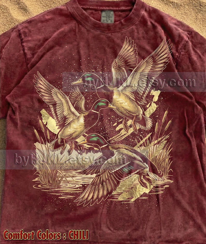 Mallard Ducks, Waterfowl Hunting, Retro Wildlife, Vintage Nature, Flying Birds, Marshland, Golden Sparkles, Outdoorsman, Drake, Wetland Art imagen 4