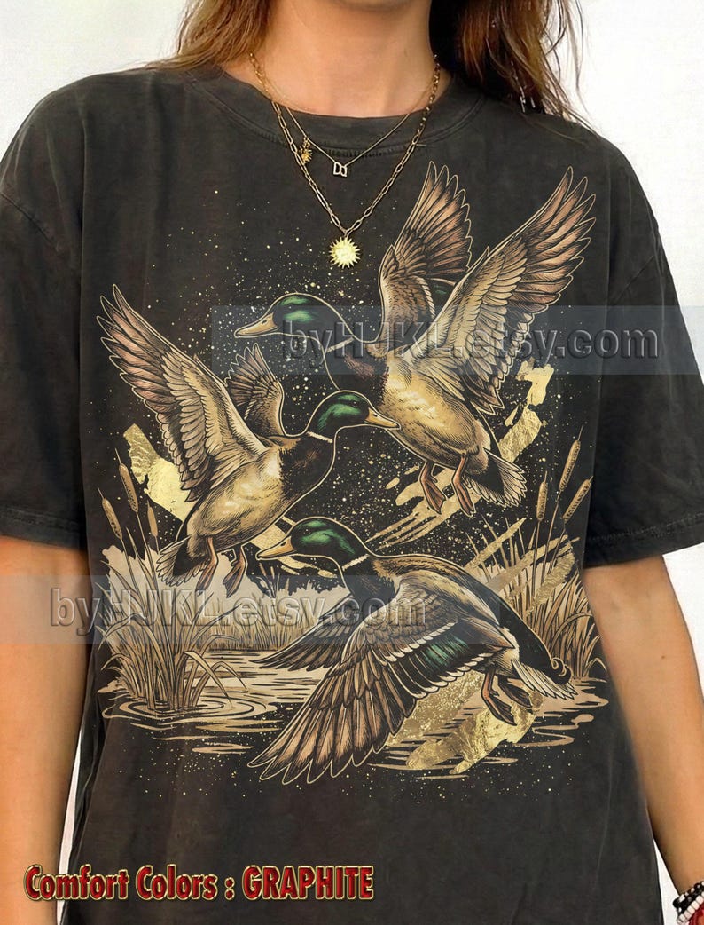 Mallard Ducks, Waterfowl Hunting, Retro Wildlife, Vintage Nature, Flying Birds, Marshland, Golden Sparkles, Outdoorsman, Drake, Wetland Art imagen 1