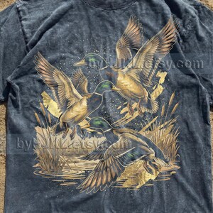 Mallard Ducks, Waterfowl Hunting, Retro Wildlife, Vintage Nature, Flying Birds, Marshland, Golden Sparkles, Outdoorsman, Drake, Wetland Art imagen 5
