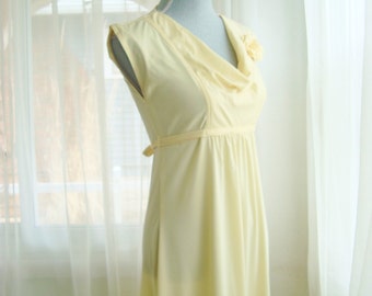 1970's Soft Yellow Formal Dress, Prom, Bridemaid Gown,  Size Small