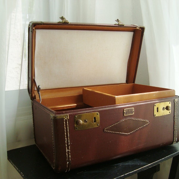 Platt Airess 1940's Train Case or Cosmetics Case, Amazing Condition