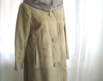Elegant 1960's Suede Coat with Fur Collar