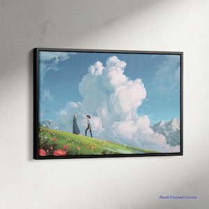 K&ouml;nnte beinhalten: Ein gerahmter Leinwandkunstdruck zeigt zwei Figuren, die auf einem grasbewachsenen H&uuml;gel unter einem bew&ouml;lkten Himmel gehen. Das Kunstwerk zeigt eine lebendige Landschaft mit Blumen, Bergen und blauem Himmel. Die Leinwand ist schwarz gerahmt.