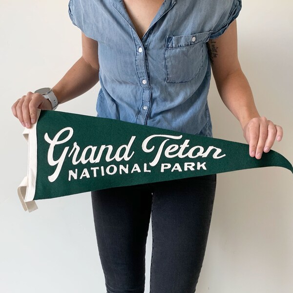 NATIONAL PARK PENNANT - Custom National Park Wool Felt Pennant Flag - Vintage Style Personalized Felt Pennants and Banners