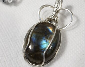 Labradorite Pendant , Wire Wrapped Labradorite, Labradorite Necklace, Gifts For Her. 170