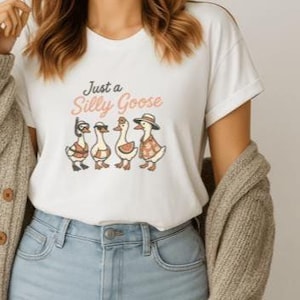 Silly Goose Graphic Design Tee | Silly Goose T-shirt | Funny Goose Shirt | Gift for Goose Lover | Tee Design