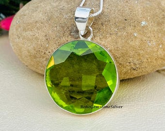 Green Peridot Pendant Necklace Green Crystal Gemstone 925 Sterling Silver Handmade Jewelry