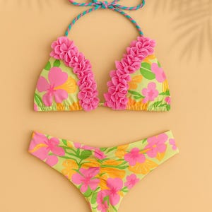 Handmade Flower Bikini Set – Tropical Triangle Top and Scrunch Back Bottom – Bright Lycra Swimwear – Colombian Artisan Design