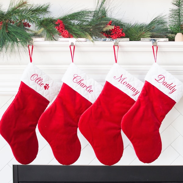 Medias navideñas personalizadas. Medias navideñas tradicionales. Medias navideñas de terciopelo rojo o burdeos. Crema Marfil Blanco Acolchado superior