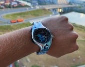 Futurist Chrome Curve Watch – Retro Y2K Liquid Metal Style by Nike