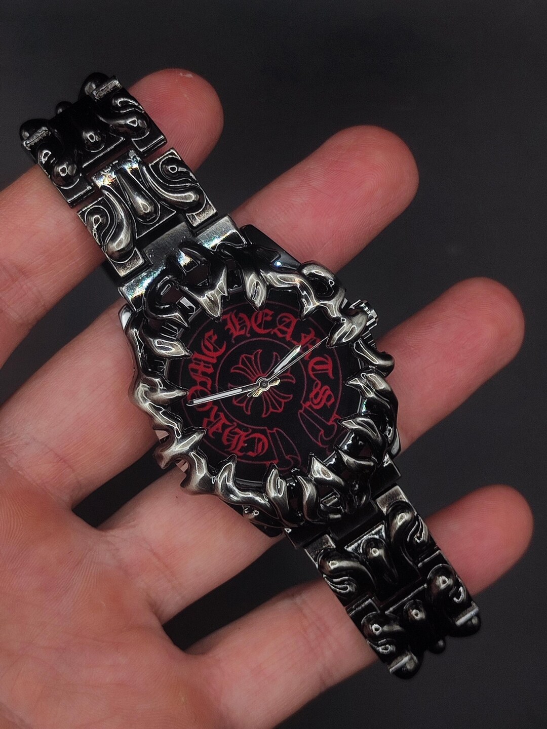 時計 CHROME HEARTS Chrome Hearts-inspired Gothic Flame Bracelet Watch – Custom Black