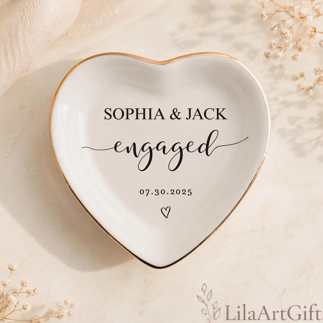 Personalized Engagement Ring Dish, Engaged Gift for Couple, Bride to Be ...