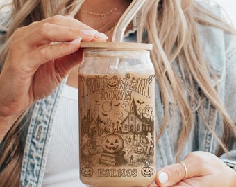 Glazen Halloweentown-beker: retro Halloween-universiteitsbeker