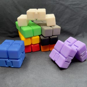 3D Printed Infinity Cube Fidget Toy: Stress Relief Desk Accessory