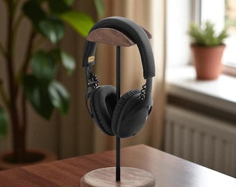Soporte redondo para auriculares de nogal con varilla de metal negra, soporte de escritorio minimalista para configuración audiófila, expositor de auriculares para juegos, organizador de regalos moderno 2