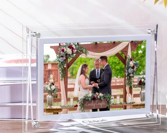 Custom 32GB Acrylic Digital Photo Frame – Personalized Video Picture Frame Gift for Wedding, Anniversary, or Couple Keepsake