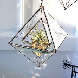 Jardinière imbriquée en verre biseauté Pyramid Air Plant image 4