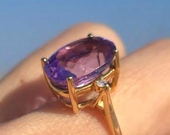 Vintage 14K Solid Gold Amethyst Ring with Diamond Accents - Size 6.25
