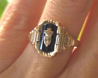 1961 Black Onyx Class Ring – Solid 10K Yellow Gold 4g Mid-Century Estate Jewelry