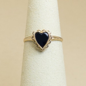 Black Onyx Heart  10K Gold  Providence Stock Co  - Victorian mourning Ring - 4.75