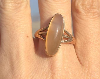 Size 9 Vintage 10K Solid Gold Agate Cabochon Ring Estate Jewelry