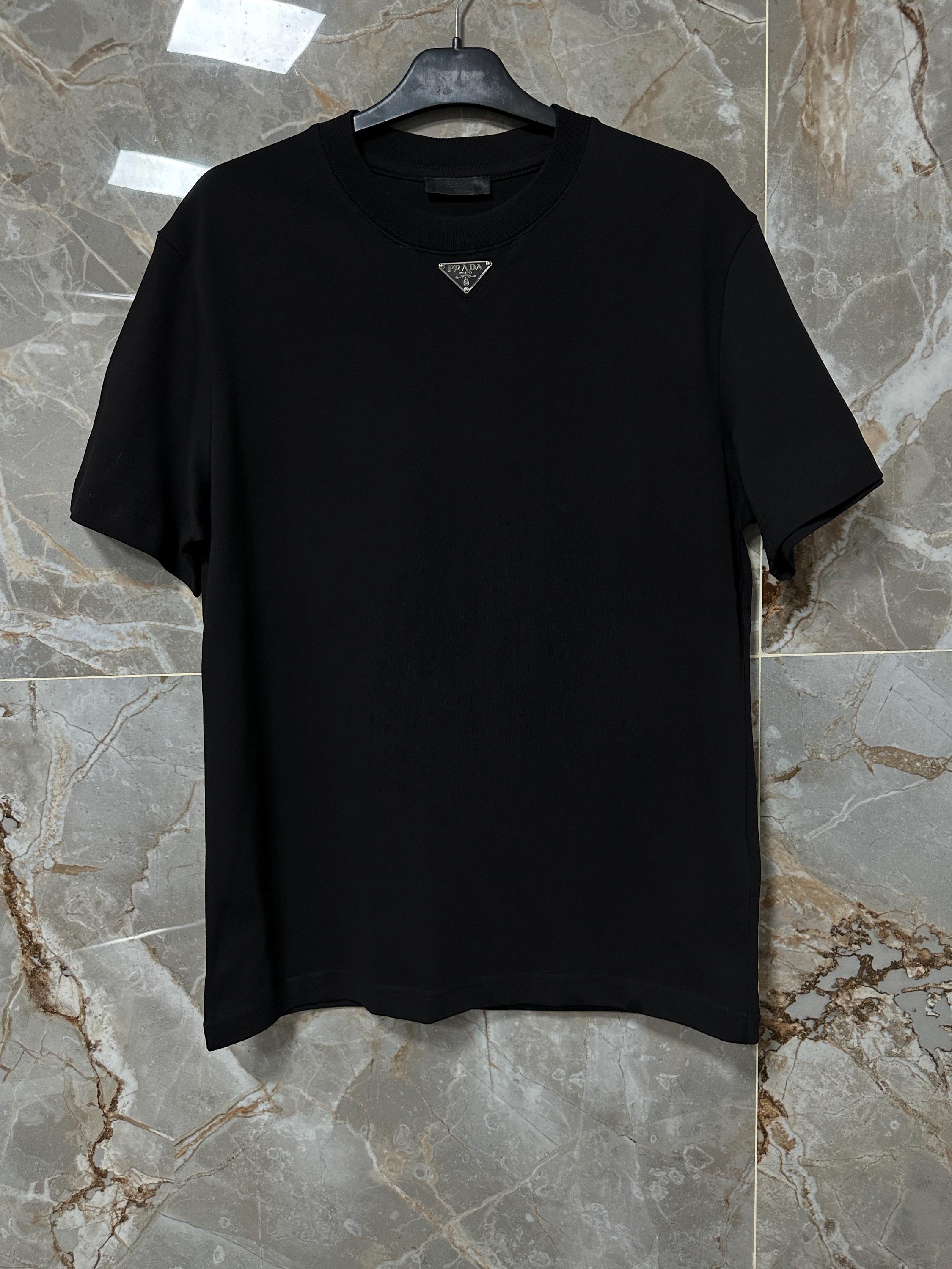 トップス 90s prada long tee (s) black 90s prada long tee (s) black - メルカリ