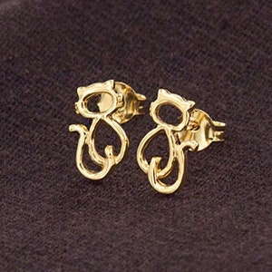 1 Pair of 925 Sterling Silver Gold Vermeil Style Tiny Cat Stud Earrings 6x10 mm.   :vm0802