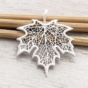 1 Ahornblatt aus 925 Sterling Silber 19 x 20 mm. Poliertes Finish :tm0117