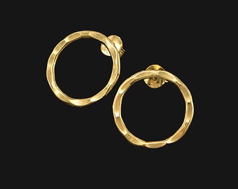 1 Pair of 925 Sterling Silver Gold Vermeil Style Hammered Circle Stud Earrings 15mm. :vm1492