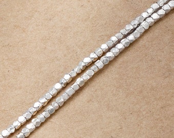 180 of Karen Hill Tribe Silver Facet Beads 1.5 mm. :kg0990