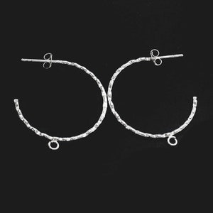 1 pair of 925 Sterling Silver Hammered Hoop Stud Earrings Post Findings 28x1.2mm. with Opened Loop.  :tk0246