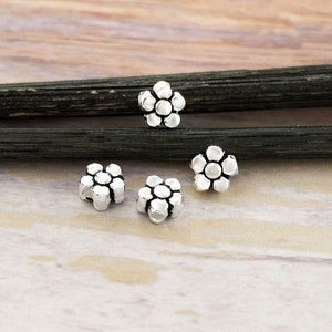 4 kleine bloemkralen 925 sterlingzilver 4,5 mm. :tm0258