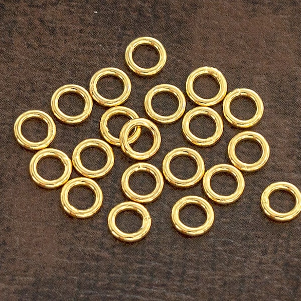 30 anneaux sautant fermés en argent sterling 925, or vermeil, 5 x 1 mm. :vm1352