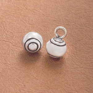 4 of Karen Hill Tribe Silver Seashell Charms 8 mm. :ka4414
