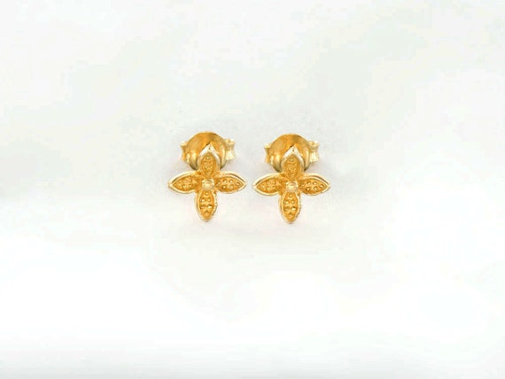 1 Pair of 925 Sterling Silver Gold Vermeil Style Flower Stud