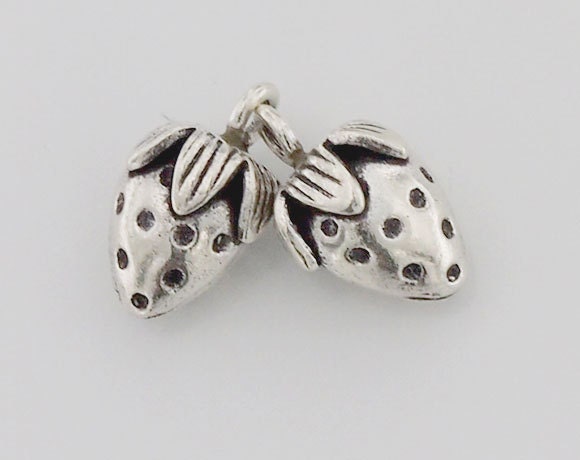 カレン族の銀製イチゴチャーム 2個セット 9 x 12 mm。:kg2102 - Etsy 日本
