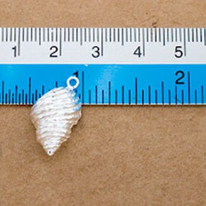 1 of 925 Sterling Silver Shell Pendant 11x17 mm. :tm0160 image 5