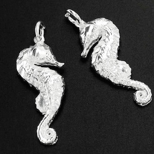 2 of 925 Sterling Silver Seahorse Pendants 11x25mm. :tm0002