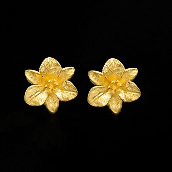 1 Pair of 925 Sterling Silver Gold Vermeil Style flower Stud Earrings 12 mm.   :vm1245