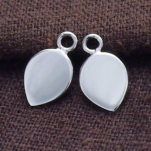 4 of 925 Sterling Silver Leaf  Disc Tag Charms 7x10mm. :tk0055