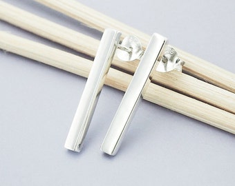 1 pair of 925 Sterling Silver Bar Stud Earrings 2.5x20mm., Polish finish :er0900