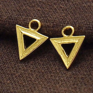 2 of 925 Sterling Silver 24k Gold Vermeil Style Textured Triangle Charms 9mm.  :vm0634