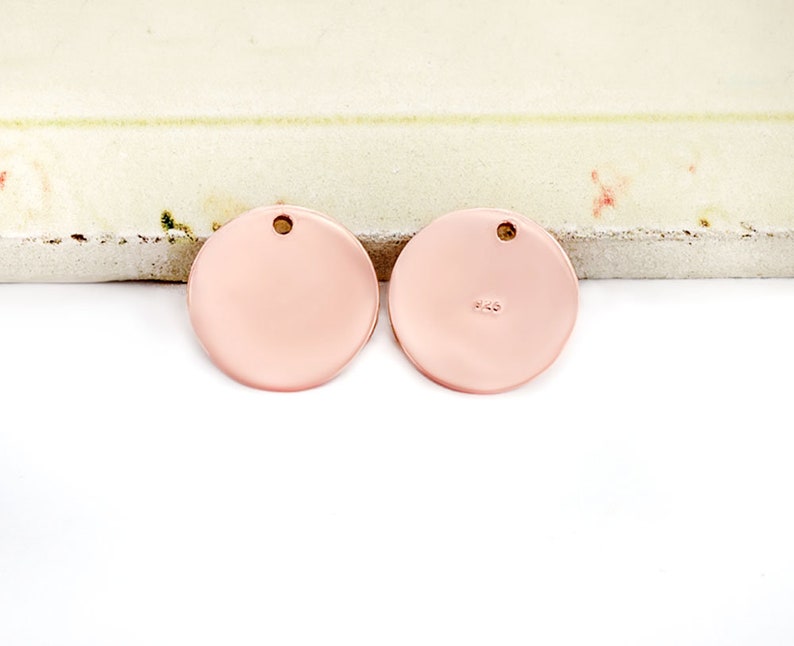 925 Sterling Silver 24k Gold Vermeil Style 4 Round Disc Tag Charms 6 mm. 925 Sterling Silver 24k Gold Vermeil Style 4 Round Disc Tag Charms 6 mm.