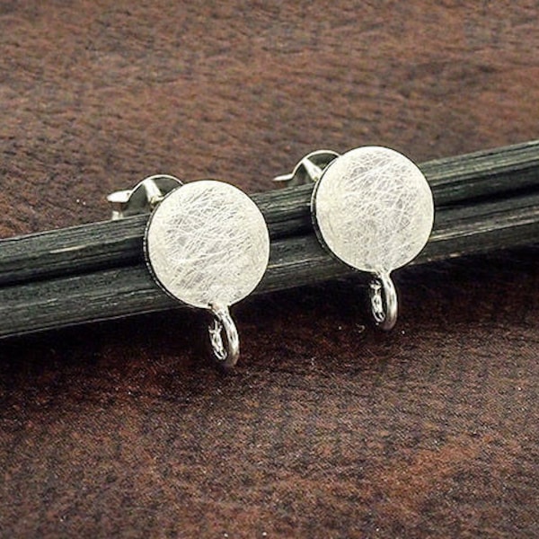 1 pair of 925 Sterling Silver Brushed Circle Disc Stud Earrings Post Findings 8mm. with Opened Loop.  :er1154