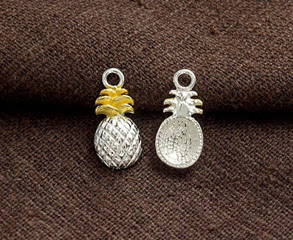 新品✨NEW TOP CHARM PINEAPPLE Amazon.com: Pineapple Dangle Charm, Fruit, Rhinestoned