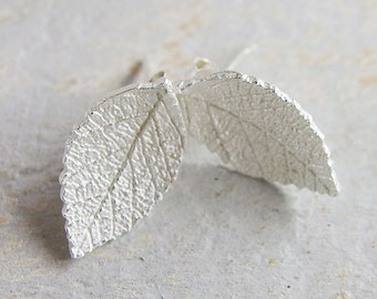 1 pair of 925 Sterling Silver Leaf  Stud Earrings  9.5x16.5mm.  :er0698