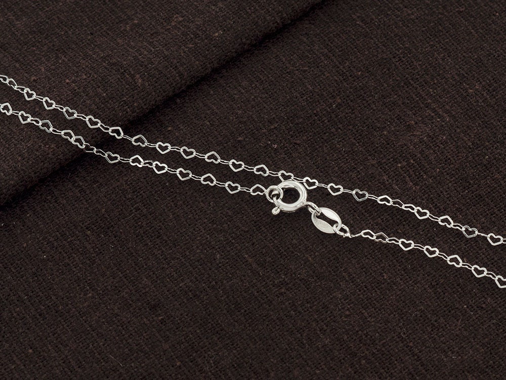 CHIEKO＋heart stock pierce (silver) Heartbeat Necklace 1/20 ct tw Diamonds Sterling Silver